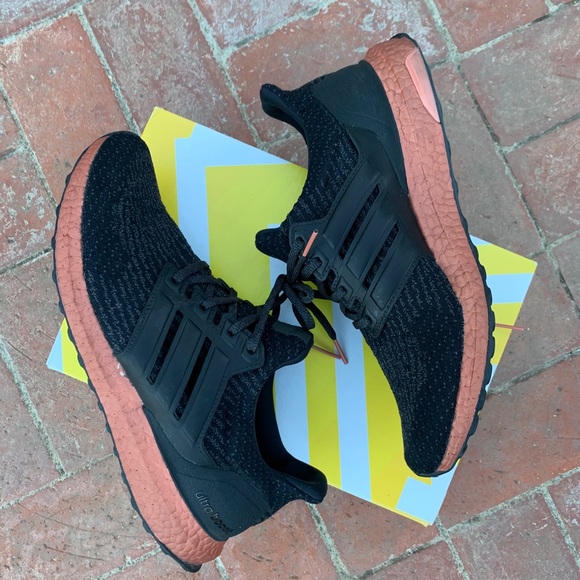 Adidas Ultra Boost 3.0 Limited Bronze - Picture 3 of 9
